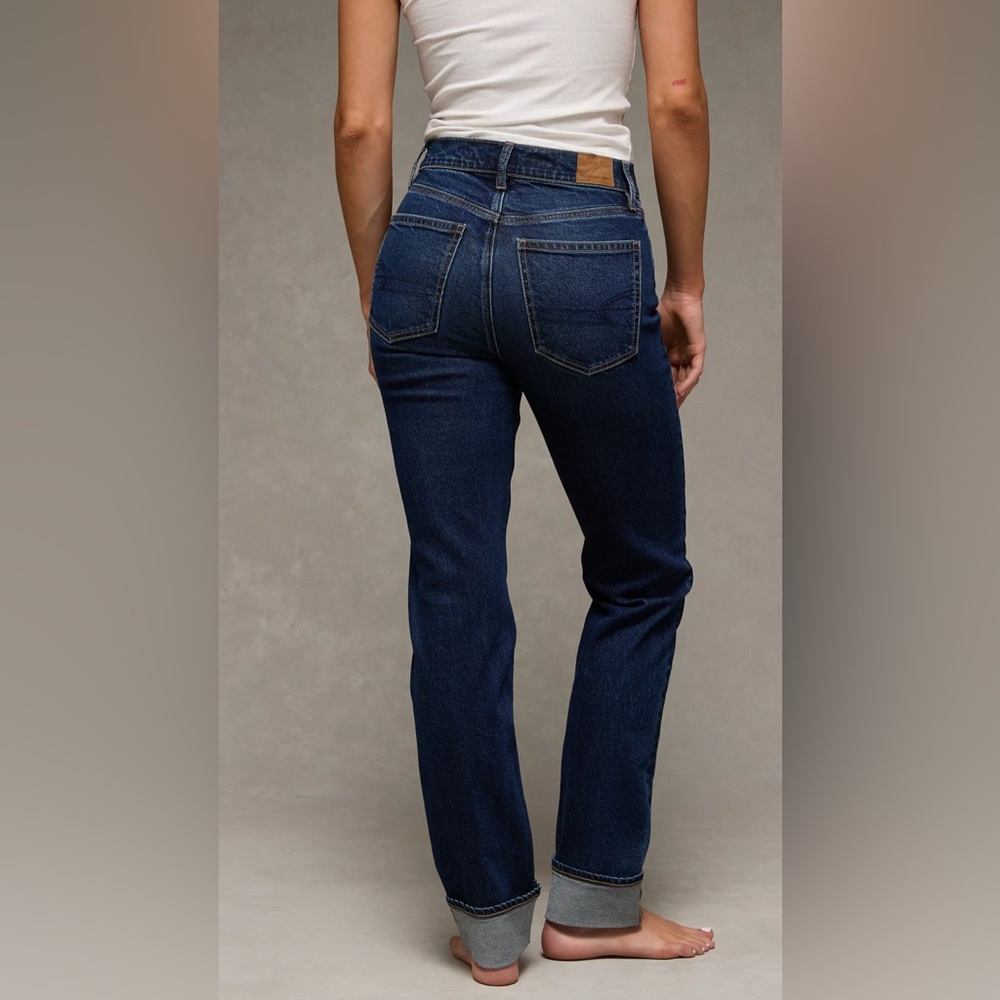 American Eagle Cuffed Super High Rise Straight Jeans NWOT Sz 10 - Picture 2 of 6